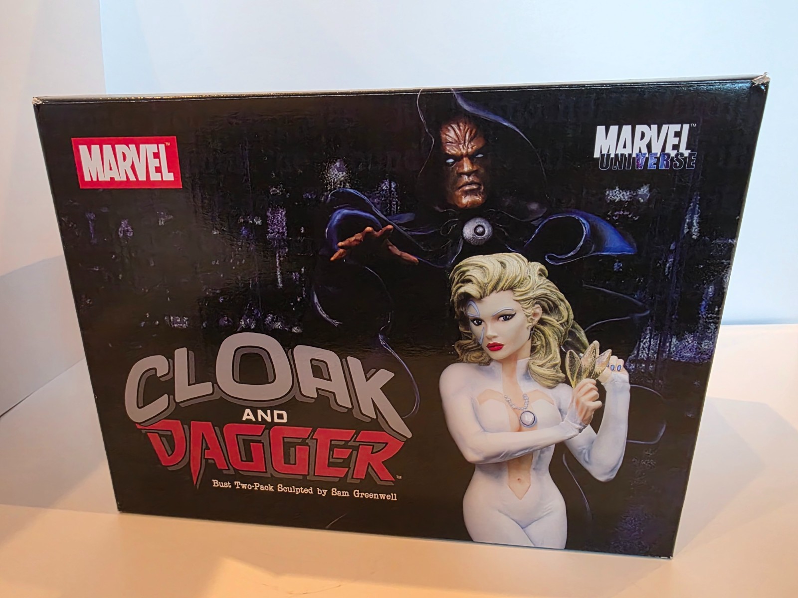 Diamond Select Marvel Cloak and Dagger Bust Two-Pack 2004 #984/2500 COA Box Diamond Select Marvel Cloak and Dagger Bust Two-Pack 2004 #984/2500 COA Box