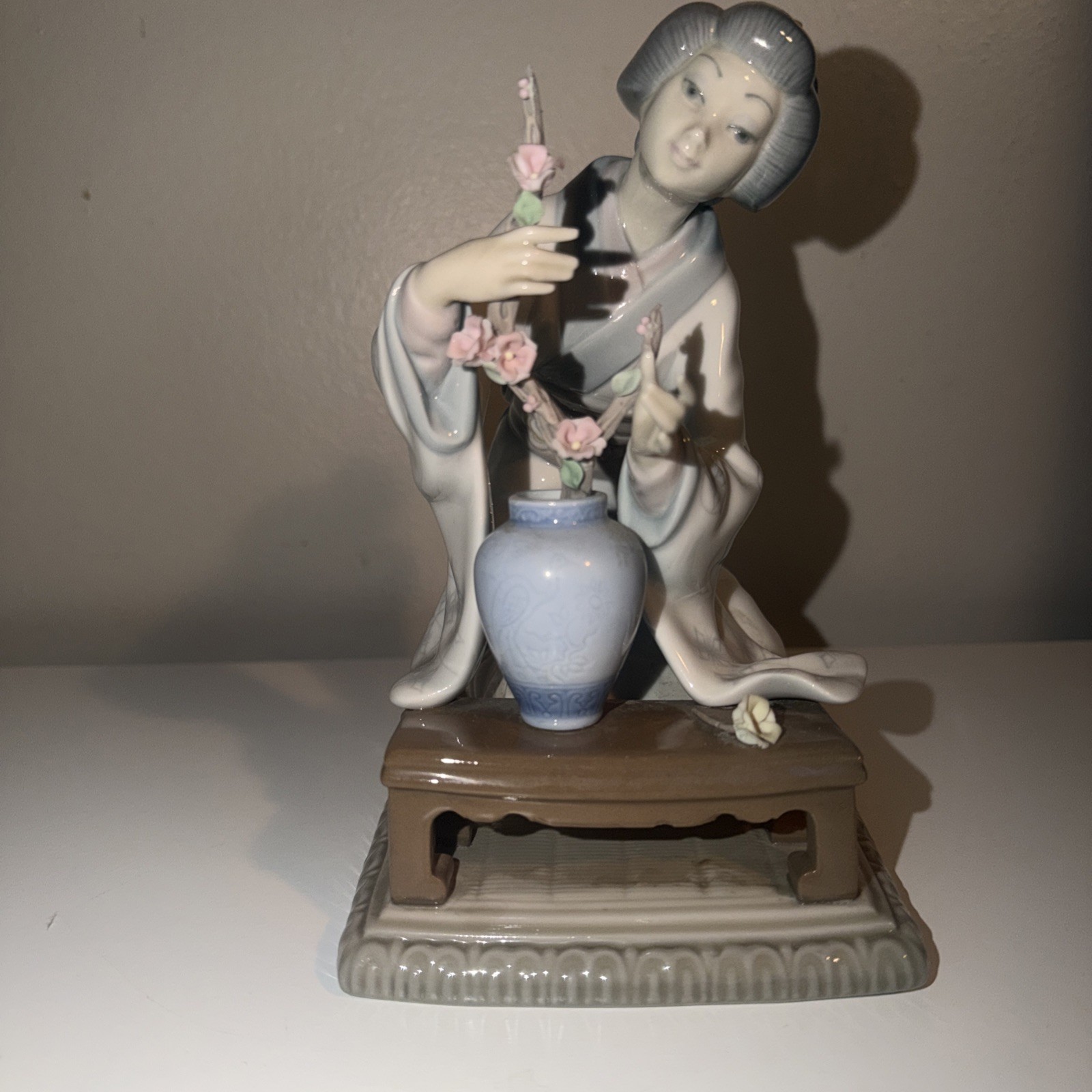 Vintage Lladro Japanese Geisha Girl Flower Arranger #4840 