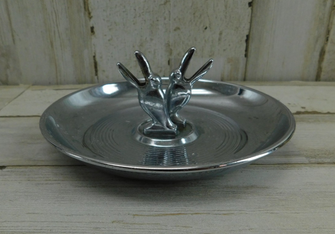 VTG Pincherette Mid Century Toucan Birds Chrome Metal Ashtray Coin Key Tray VTG Pincherette Mid Century Toucan Birds Chrome Metal Ashtray Coin Key Tray
