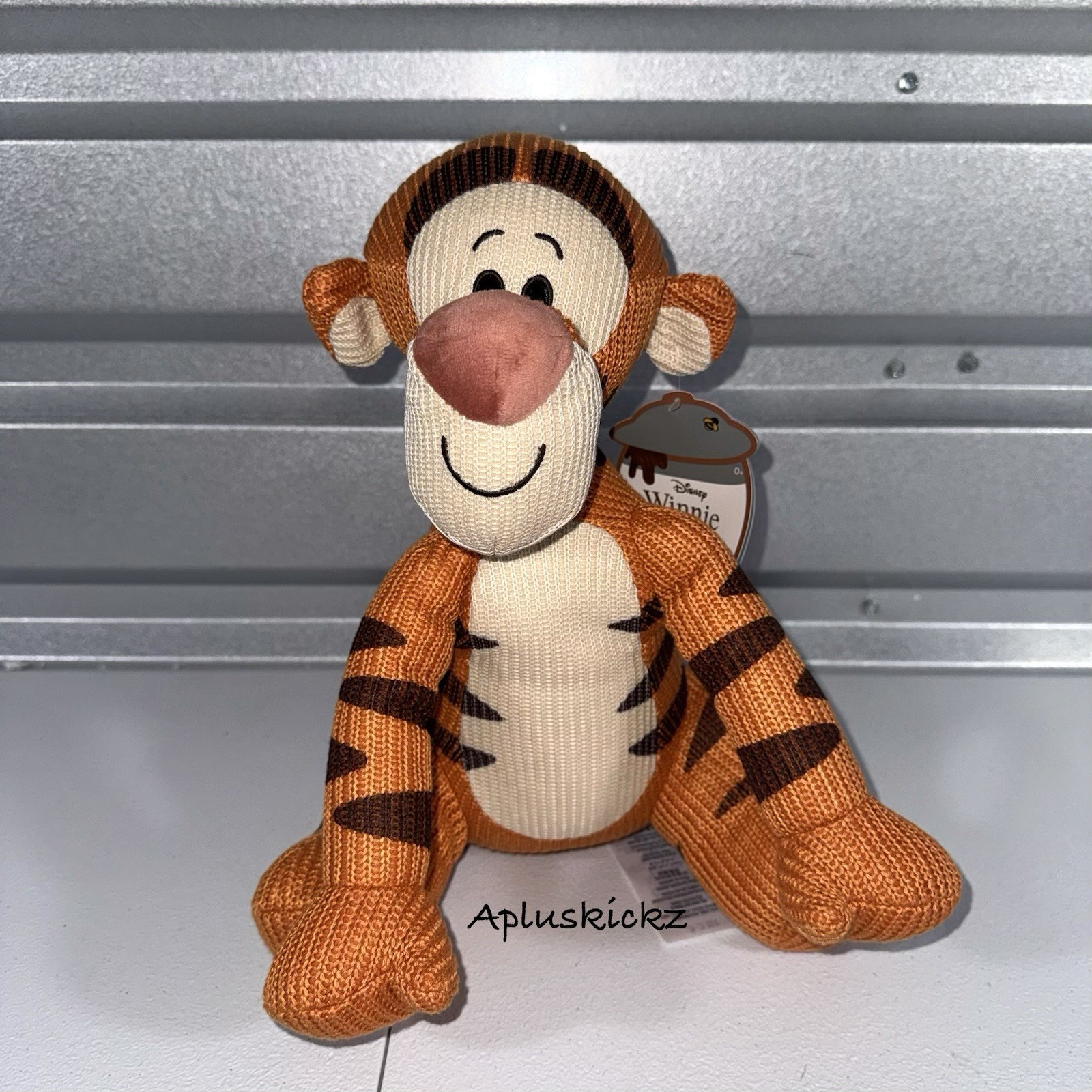 2026 Disney Parks Tigger Knit Plush Series 4/4 LE5000 New With Tags 2026 Disney Parks Tigger Knit Plush Series 4/4 LE5000 New With Tags