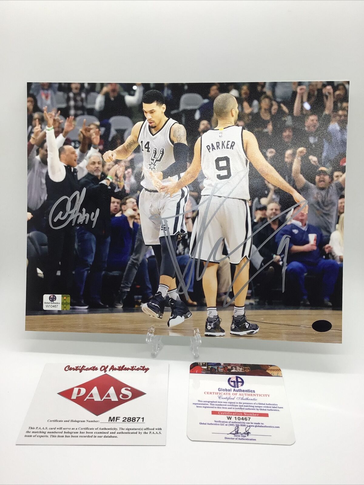Tony Parker & Danny Green signed autographed 8x10 photo San Antonio Spurs Dual 