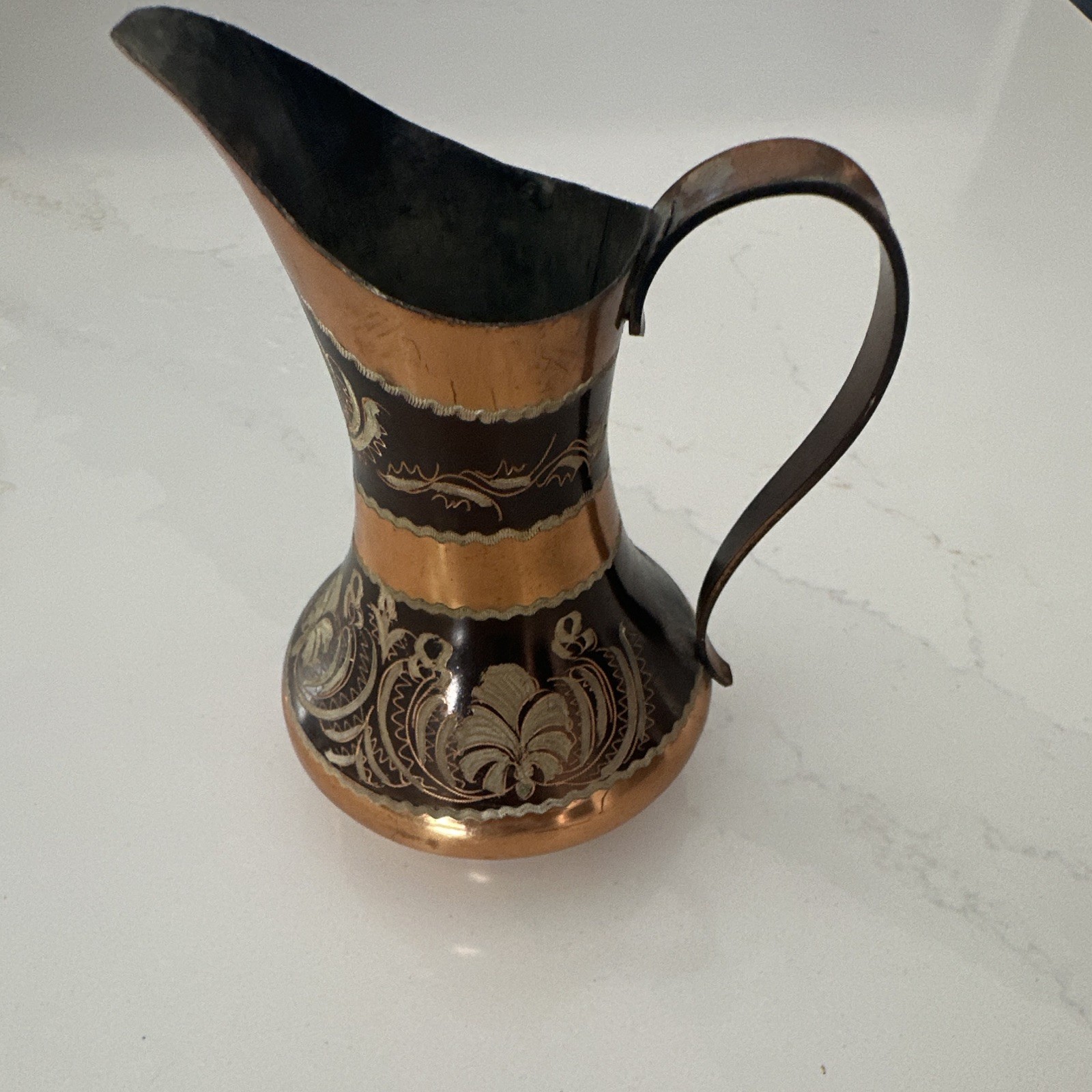 Vtg Akincilar Imports Turkey Copper Vase/Pot Hand Hammered Signed 5\