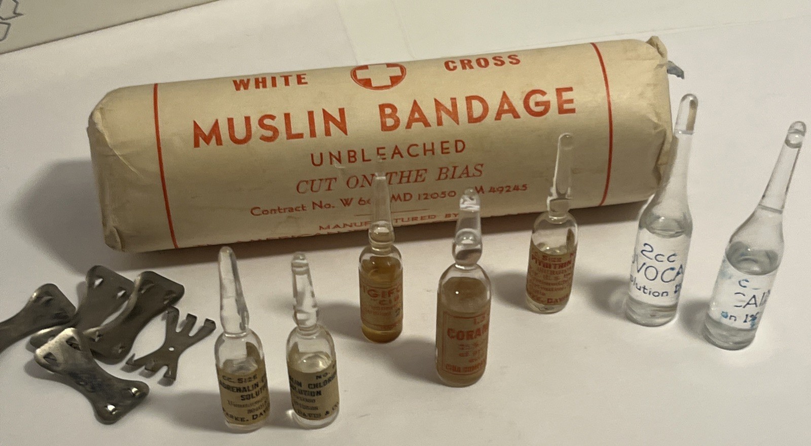 Vintage MEDICAL Supplies Muslin Bandage Various Glass Ampules Unused Parke Davis Vintage MEDICAL Supplies Muslin Bandage Various Glass Ampules Unused Parke Davis
