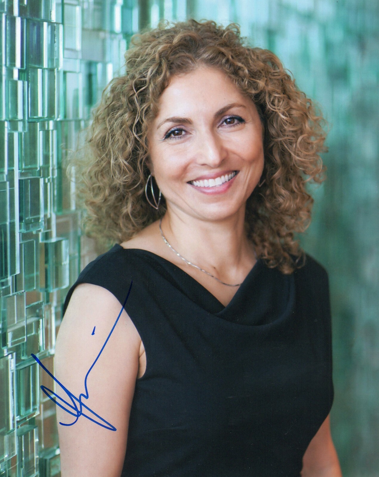 8x10 Original Autographed Photo of Iranian Astronaut Anousheh Ansari 8x10 Original Autographed Photo of Iranian Astronaut Anousheh Ansari