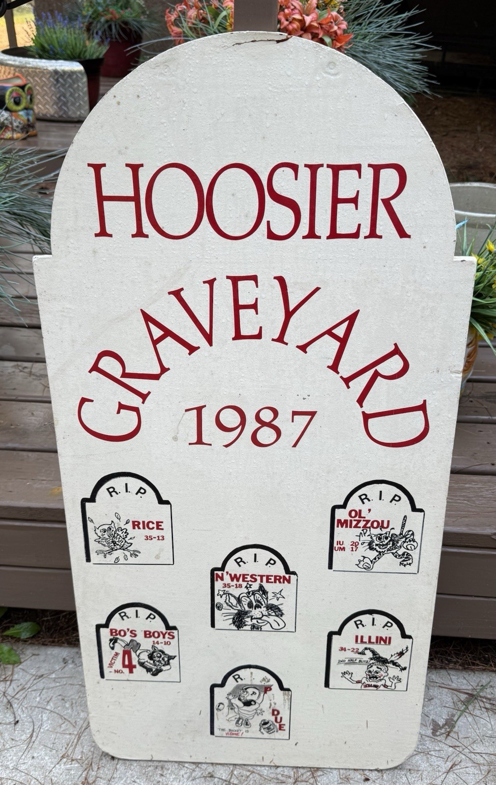 VINTAGE UNIVERSITY OF INDIANA 1987 BASKETBALL CHAMPIONS SIGN HUGE MUST SEE VINTAGE UNIVERSITY OF INDIANA 1987 BASKETBALL CHAMPIONS SIGN HUGE MUST SEE