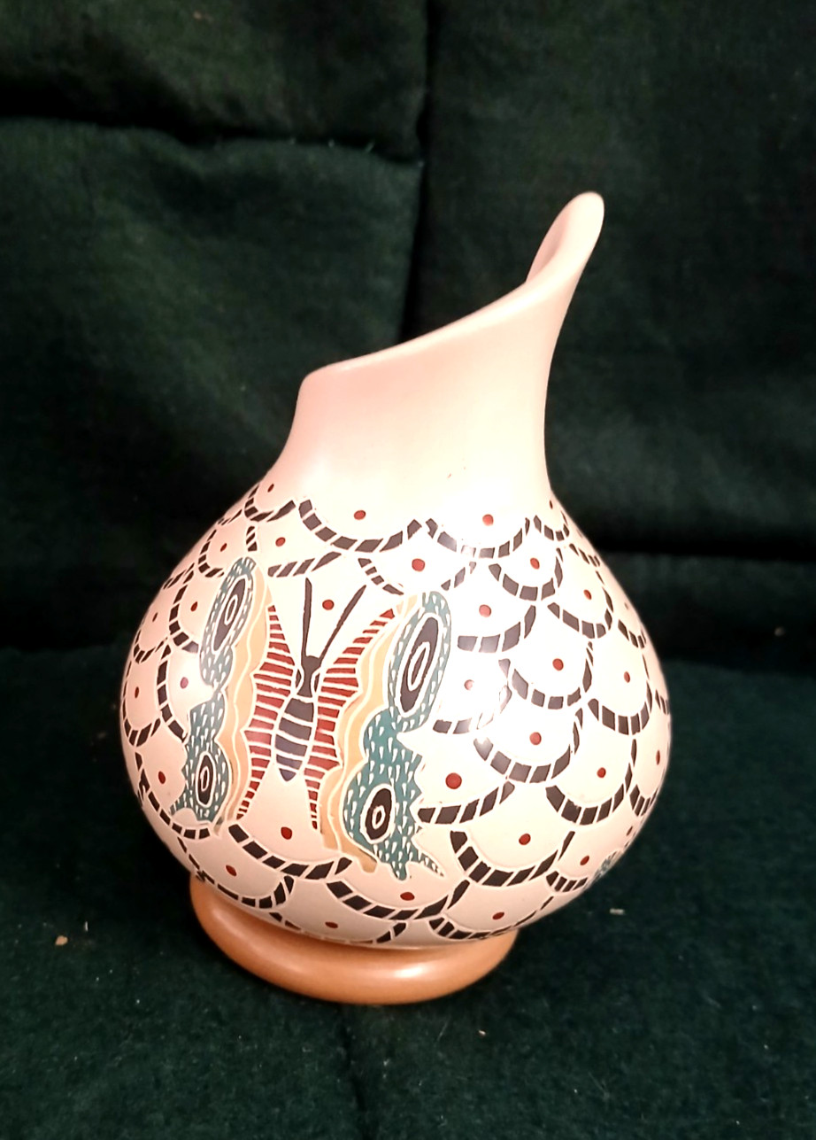 Cute Mata Otis Art Pottery Hand Painted Etched 4 Butterflies Vase 5\