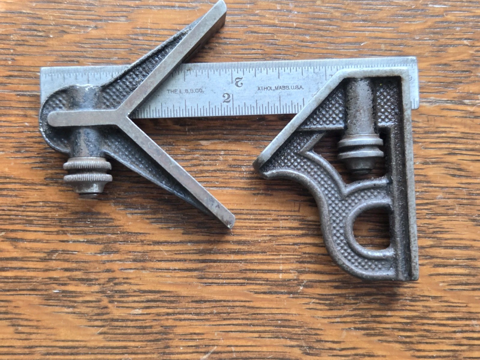 Vintage Starrett (The L.S.S. Co.) Combination Square w/Center Head/4 Vintage Starrett (The L.S.S. Co.) Combination Square w/Center Head/4