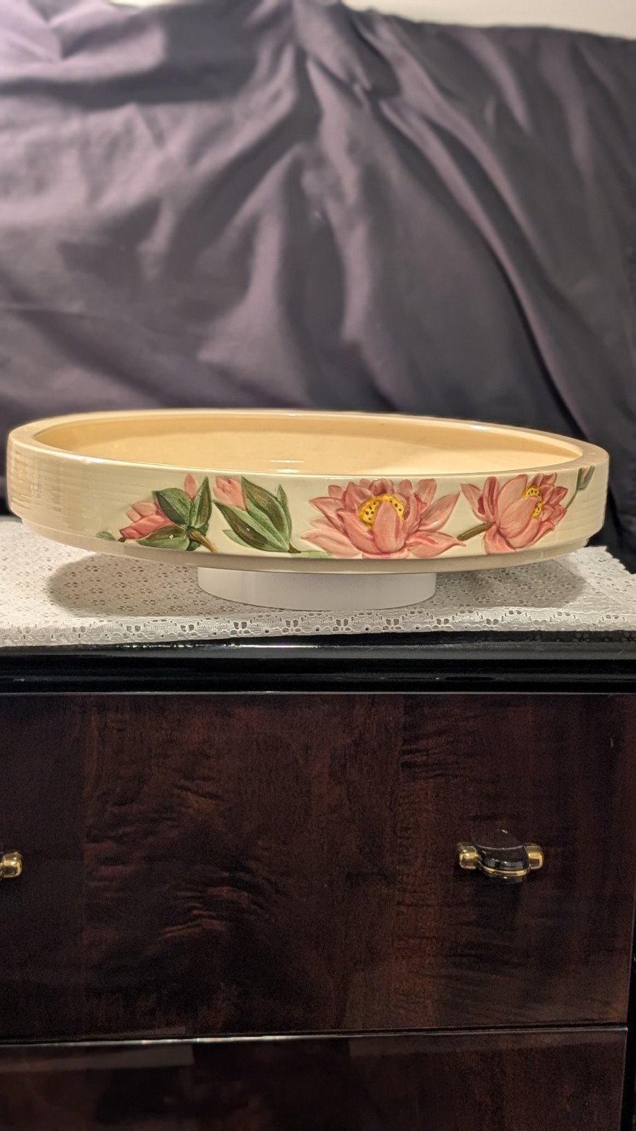 BEAUTIFUL, GLADDING McBEAN CATALINA W/ A FLORAL MOTIF. POLYNESIAN ART WARE BOWL BEAUTIFUL, GLADDING McBEAN CATALINA W/ A FLORAL MOTIF. POLYNESIAN ART WARE BOWL