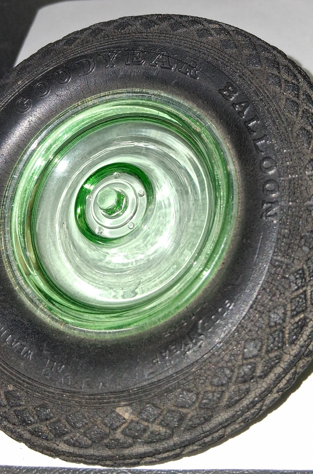 Vtg Goodyear Green Uranium glass Advertising Ashtray , Original, Black & Green Vtg Goodyear Green Uranium glass Advertising Ashtray , Original, Black & Green