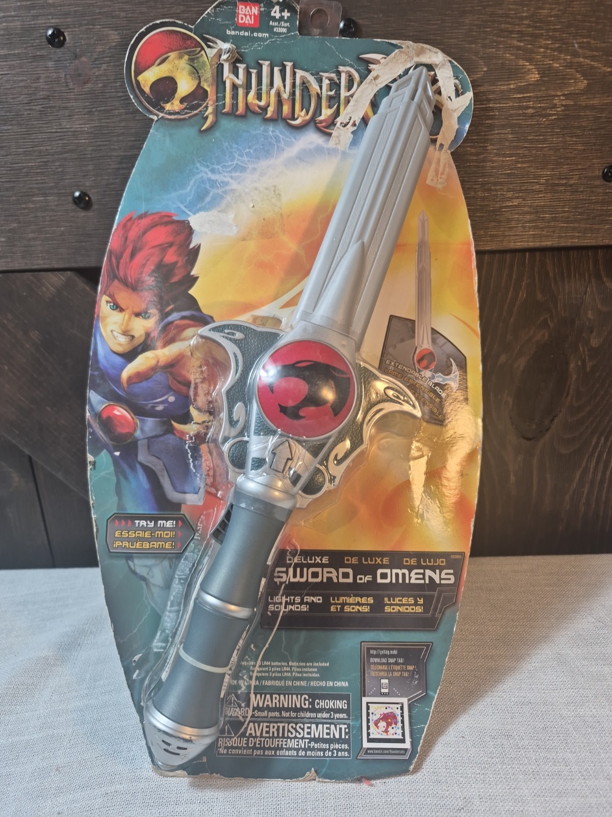 Rare 2011 Bandai ThunderCats Deluxe Sword of Omens electronic. NIB/Damaged Box Rare 2011 Bandai ThunderCats Deluxe Sword of Omens electronic. NIB/Damaged Box