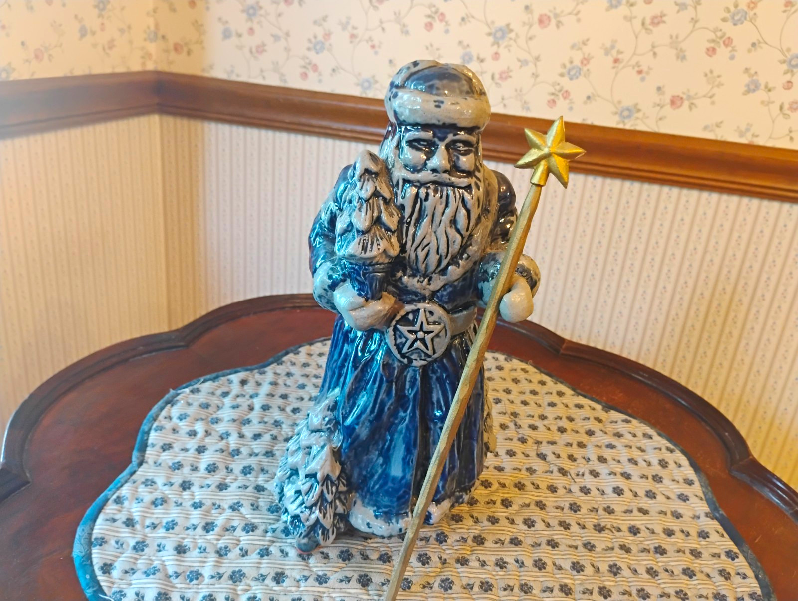 Rowe Pottery 2002 Salt Glaze Santa With Star -Salt Glaze