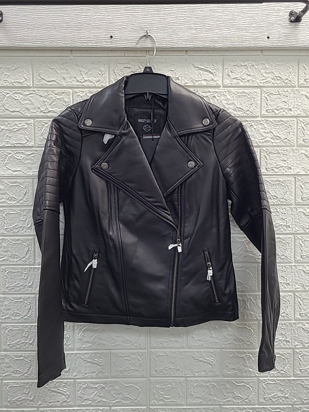 New Harley Davidson Classic Biker Debossed Leather Jacket Black Size Small New Harley Davidson Classic Biker Debossed Leather Jacket Black Size Small