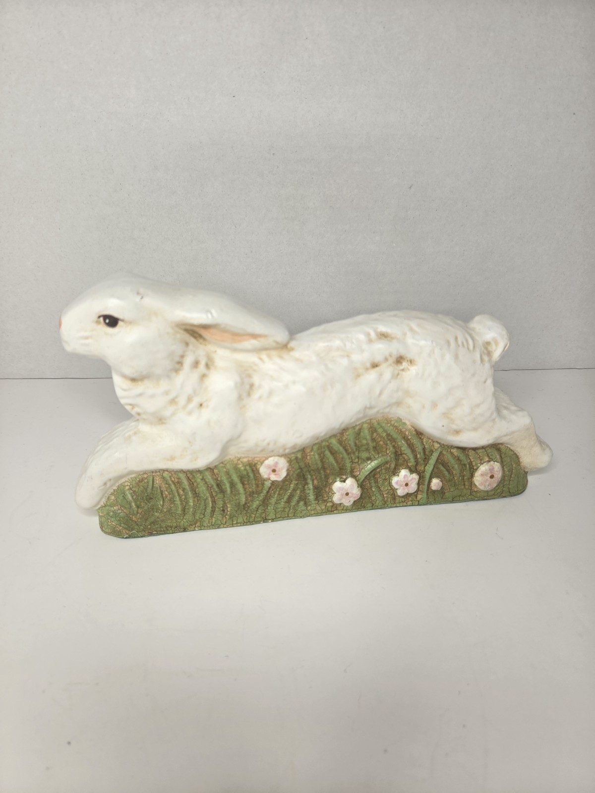 VTG Chalkware Ceramic White Running Rabbit VTG Chalkware Ceramic White Running Rabbit