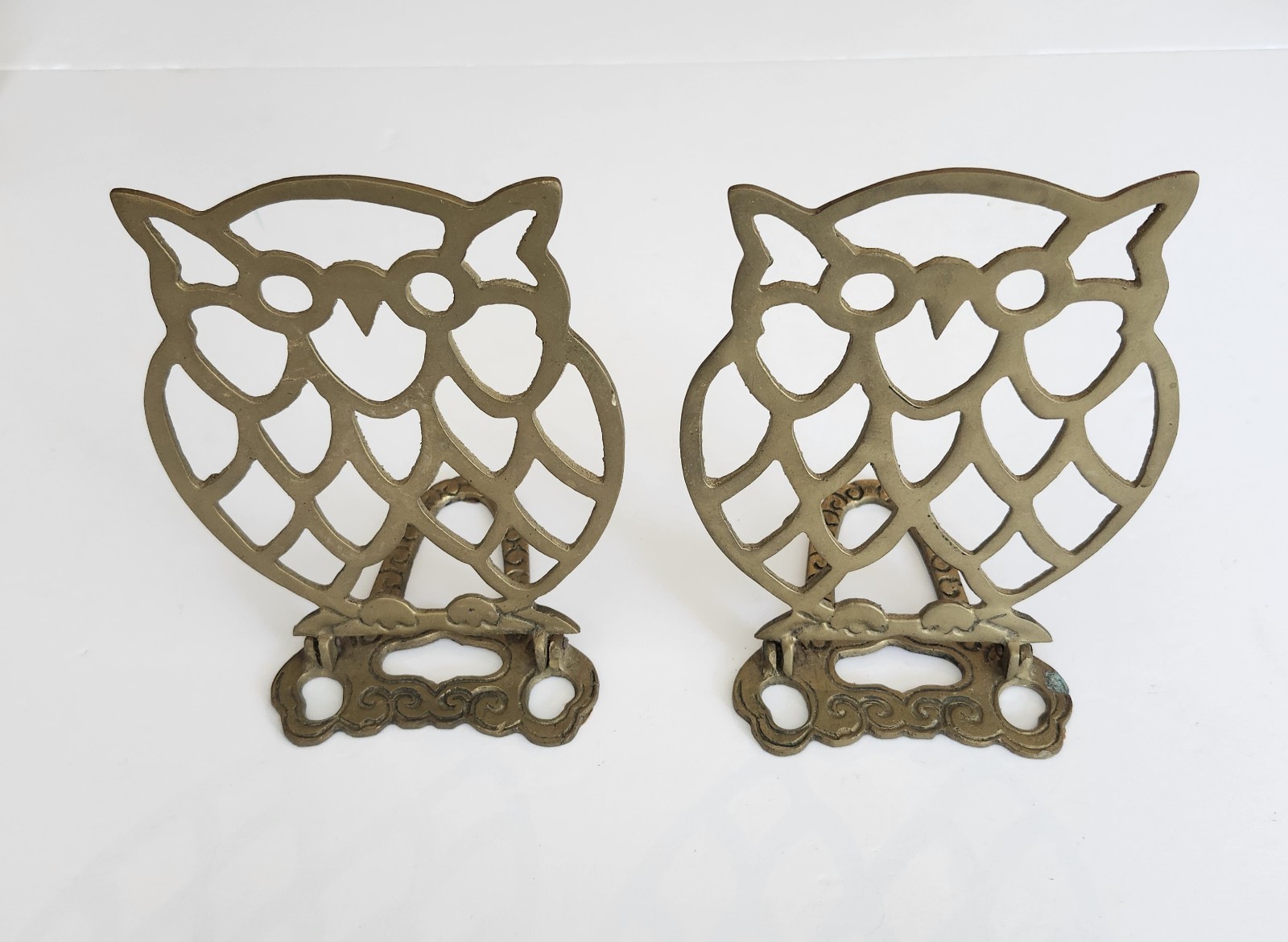 Vintage 1970s Brass Owl Bookends Pair - Set of 2 Made in Taiwan Vintage 1970s Brass Owl Bookends Pair - Set of 2 Made in Taiwan