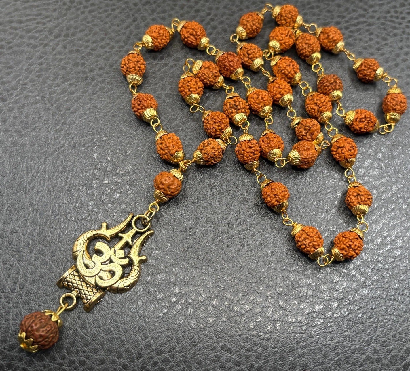 Rudraksha Seed Bead Mala Necklace Om Pendant Prayer Shiva Boho Gold Tone Rudraksha Seed Bead Mala Necklace Om Pendant Prayer Shiva Boho Gold Tone