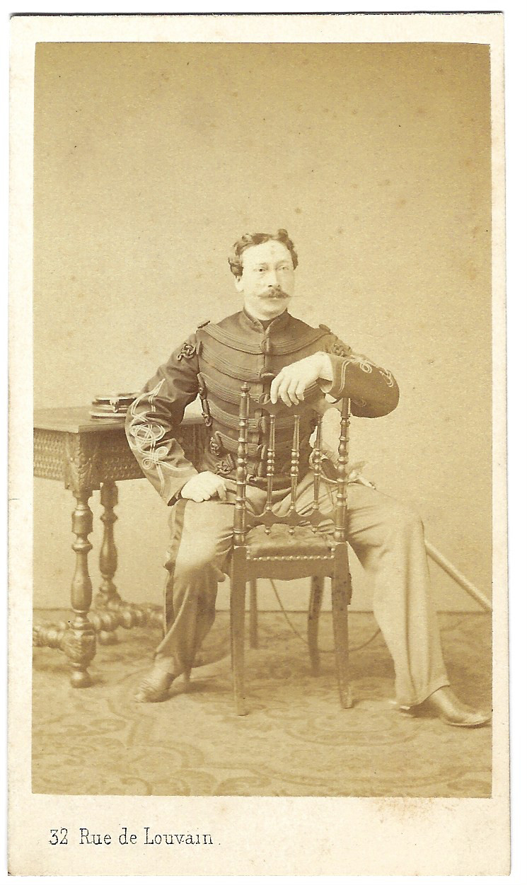 Photo CDV military officer lieutenant Spahi Alphonse Petitjean 1865 Brussels