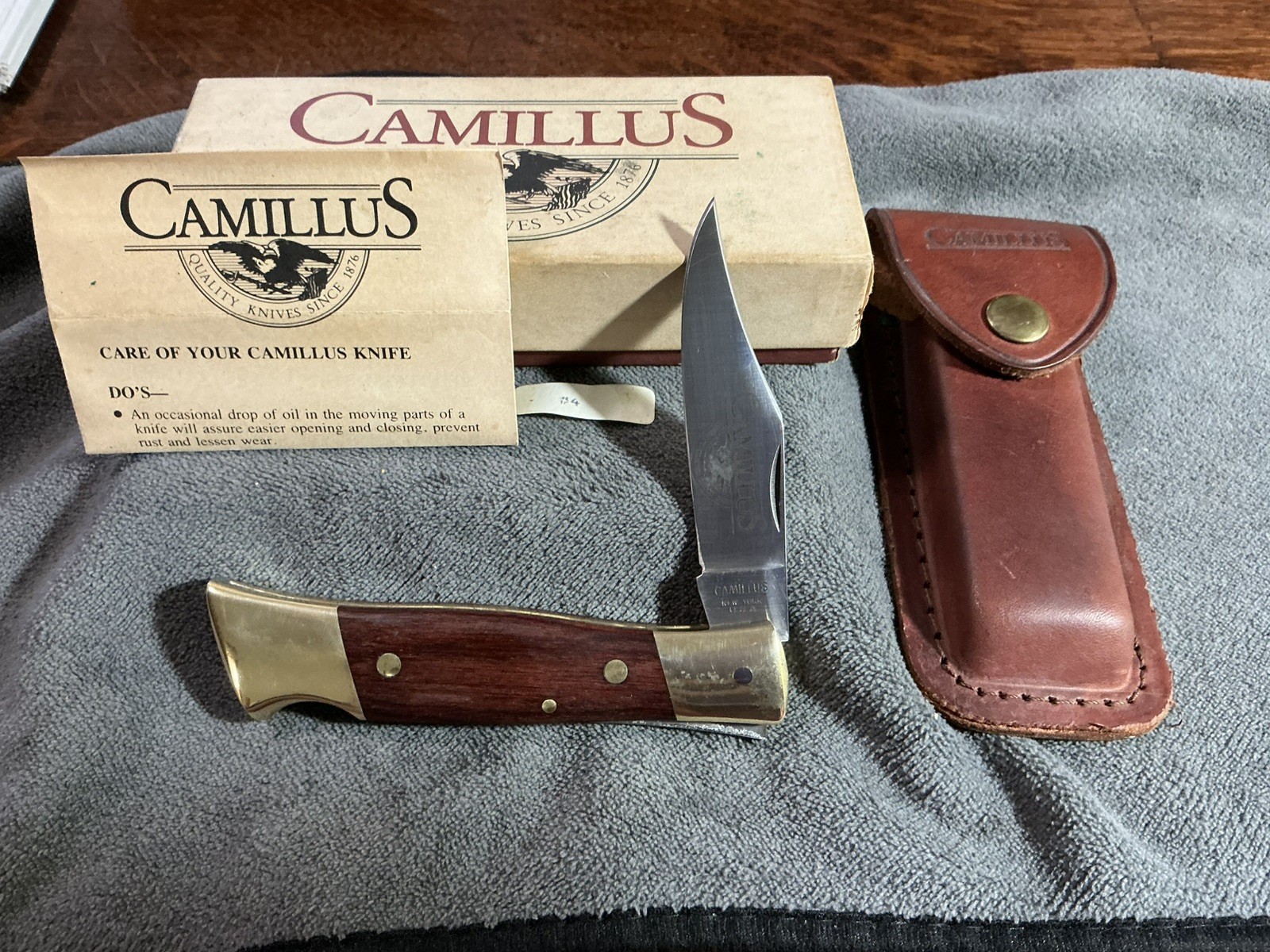 VINTAGE CAMILLUS NEW YORK USA #4 LOCKBACK POCKET KNIFE W/SHEATH BOX VINTAGE CAMILLUS NEW YORK USA #4 LOCKBACK POCKET KNIFE W/SHEATH BOX