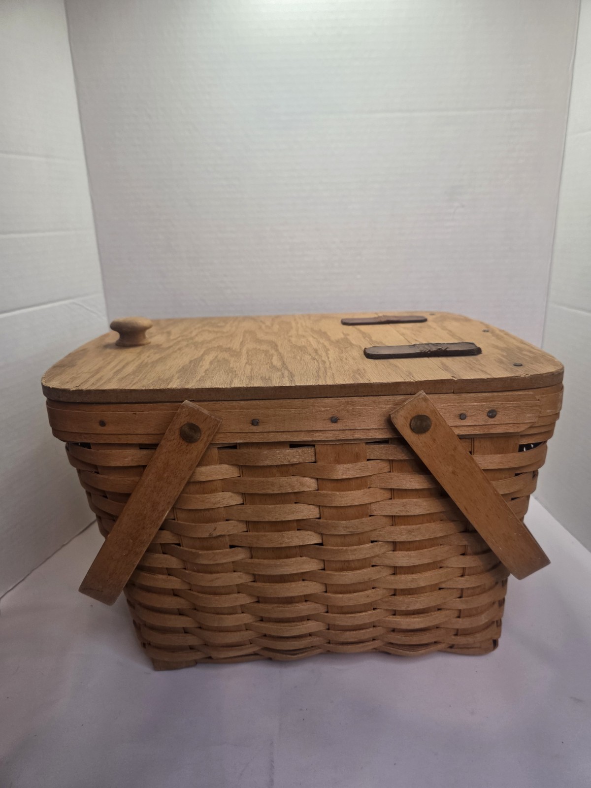 Longaberger Vintage 1992 Picnic Basket  Has the Solid Wood Lid 13 X 9 X 10.5