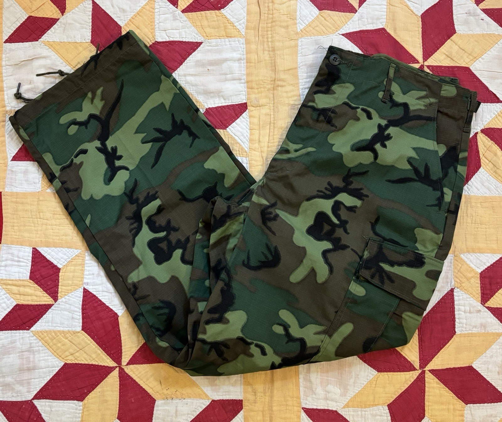 Vintage 60s US Army Jungle Pants ERDL Camo Large Regular Deadstock Vietnam Vintage 60s US Army Jungle Pants ERDL Camo Large Regular Deadstock Vietnam