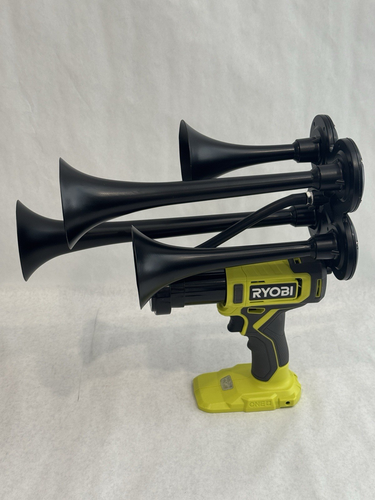 Ryobi Train Air Horn Quad Trumpets Super Loud With Remote Ryobi Train Air Horn Quad Trumpets Super Loud With Remote