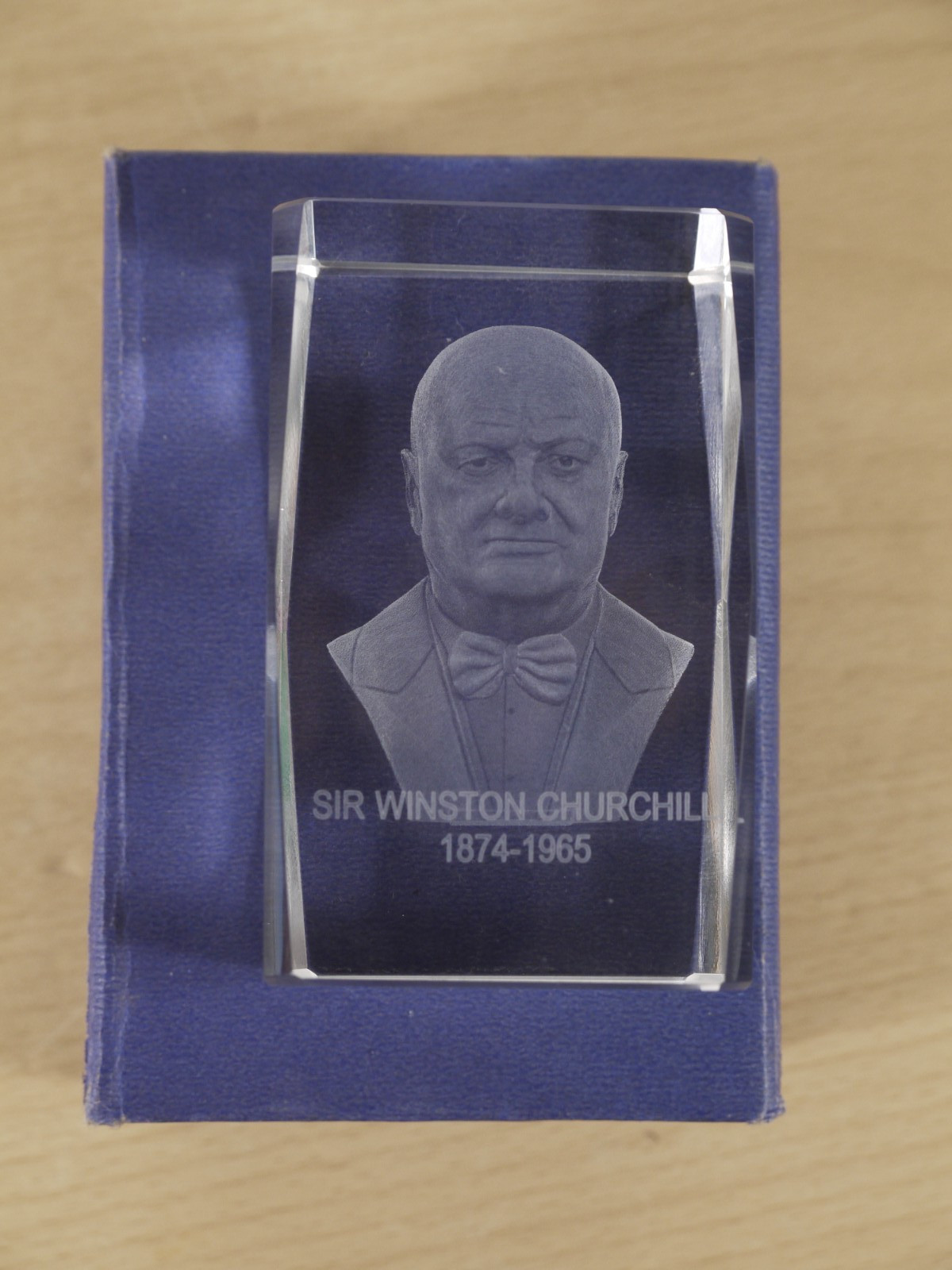 Cased Sir Winston Churchill (1874-1965) Holographic Glass Paper Weight