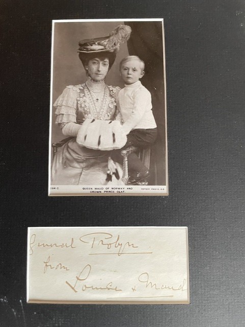 Queen Maud of Norway w Olav Daughter of Edward VII SIGNATURE & Vintage Postcard