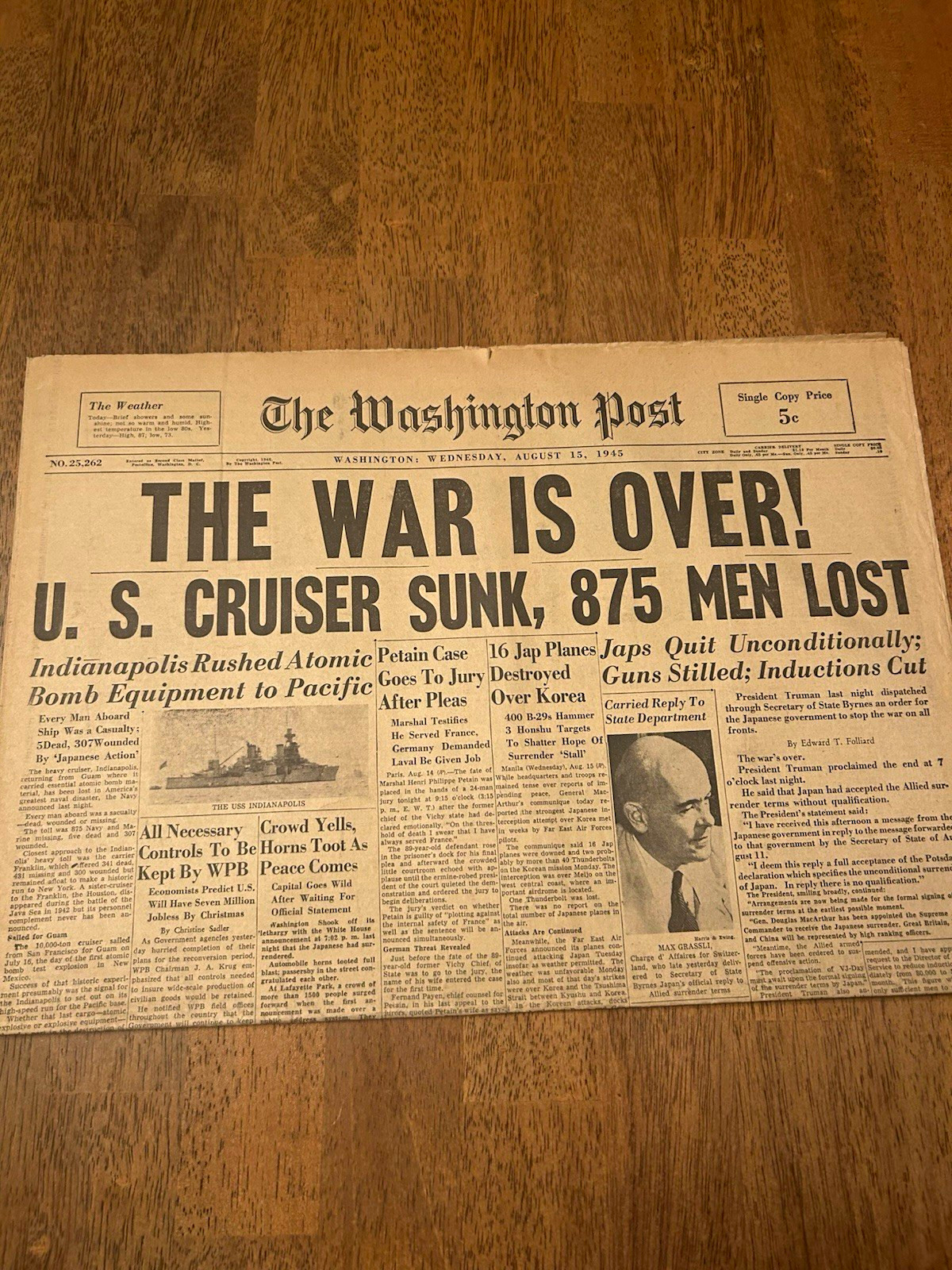 The Washington Post Aug 15, 1945 Newspaper \ The Washington Post Aug 15, 1945 Newspaper \