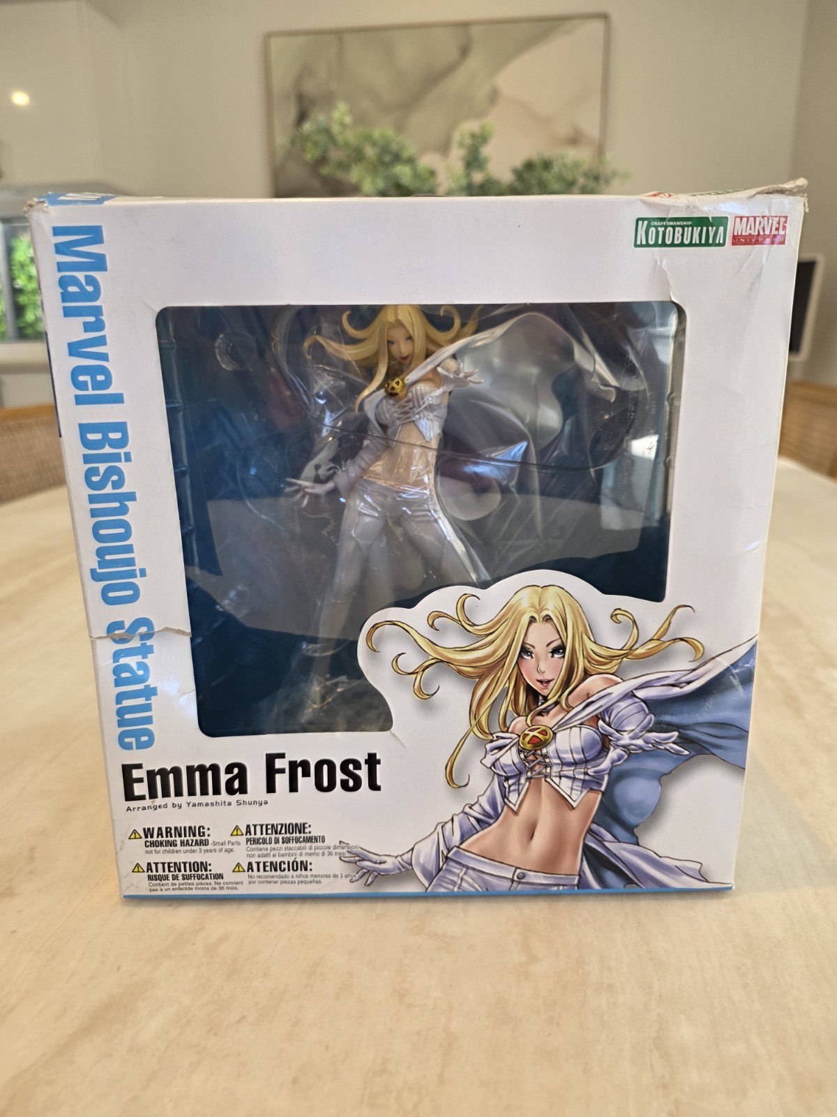 Kotobukiya Marvel Bishoujo Emma Frost 1/8 X-Men 2010 Unused Box Wear