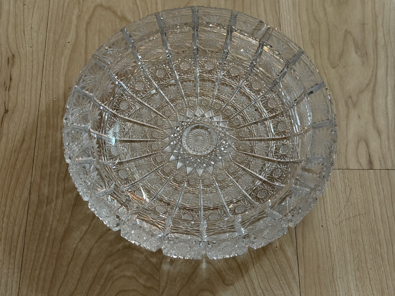Vintage Bohemia Queen Lace Handmade Crystal Lead Ashtray: 7.5 inches - Read Vintage Bohemia Queen Lace Handmade Crystal Lead Ashtray: 7.5 inches - Read