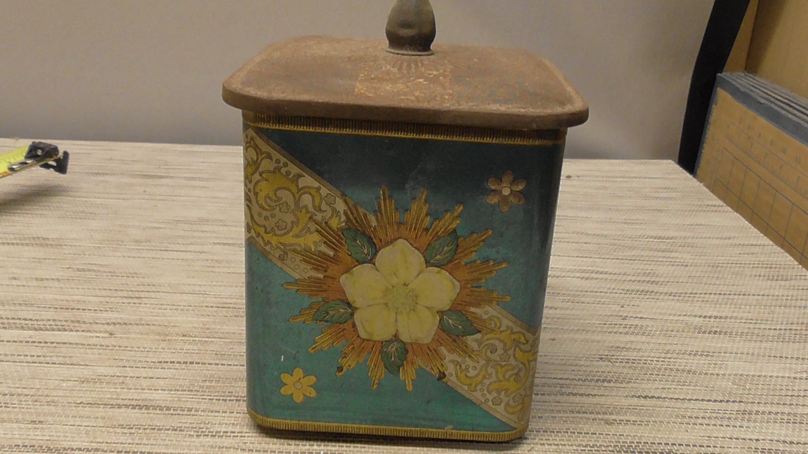 Vintage Floral Turquoise & Gold Square Metal Tin Box With Lid 6\ Vintage Floral Turquoise & Gold Square Metal Tin Box With Lid 6\