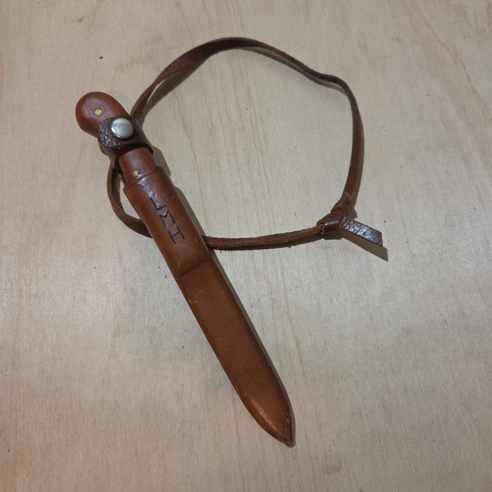 Vintage Erik Anton Berg Eskilstuna Sweden Rostfri Hunting Knife 8.25\