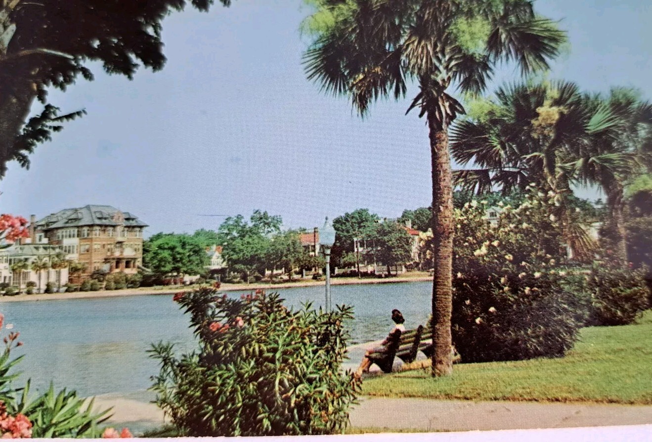 Postcard Colonial Lake Charleston South Carolina 1960 Postmark By Ferguson