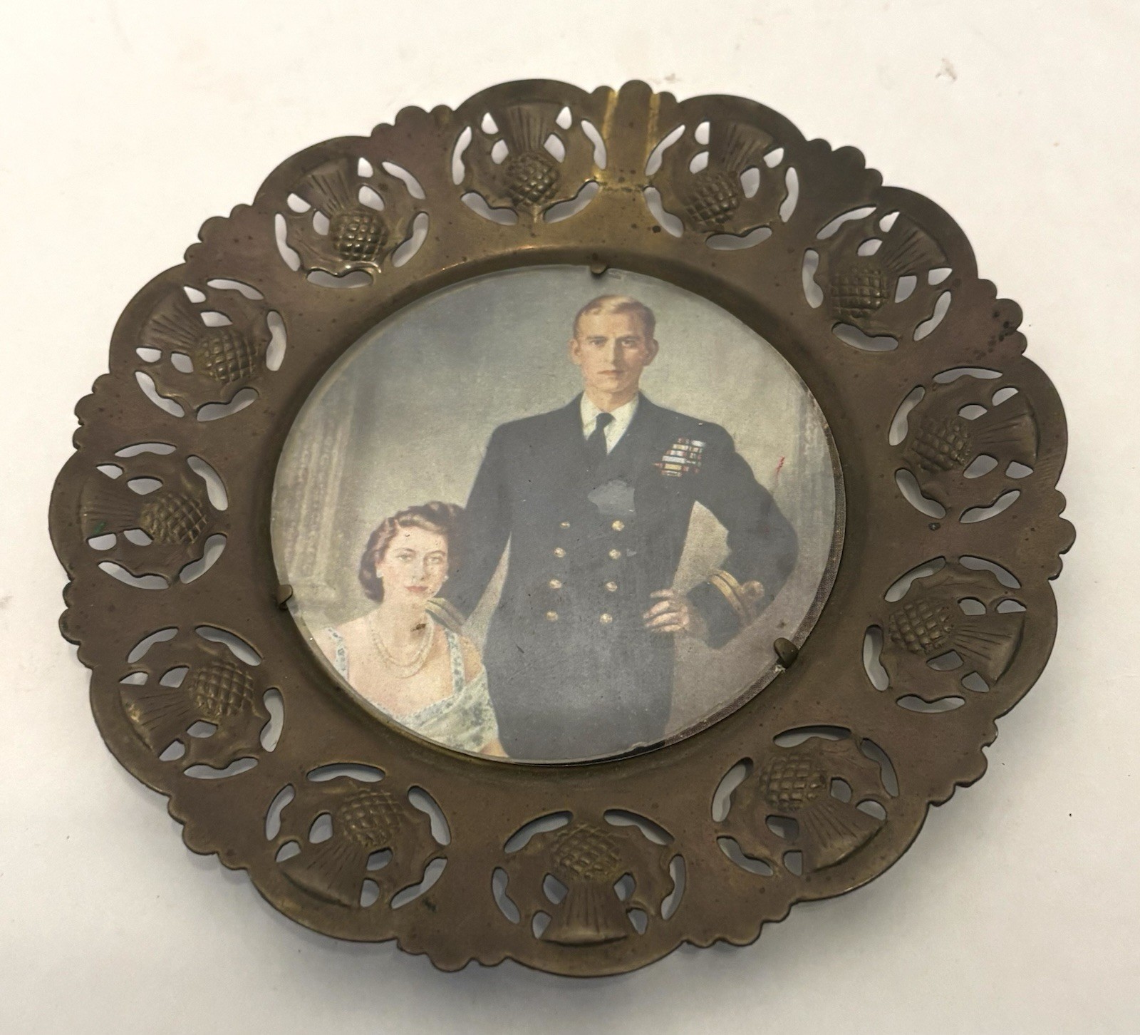 Vintage Queen Elizabeth II Prince Philip Brass Plate Gunga Din Commemorative 6”