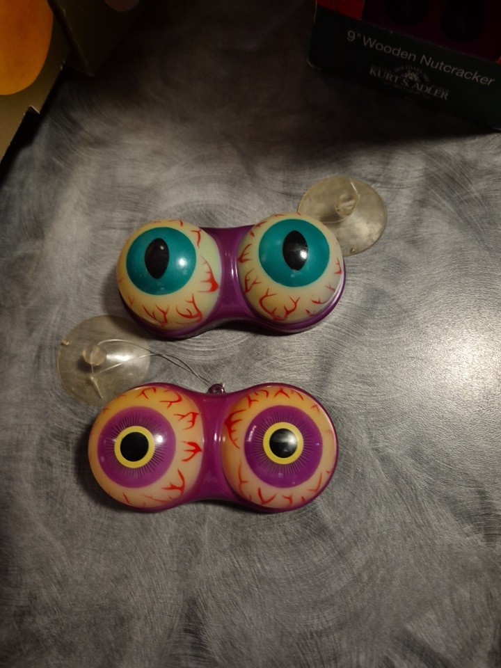 Vintage Set Of 2 Flashing Eyeball Lights Vintage Set Of 2 Flashing Eyeball Lights