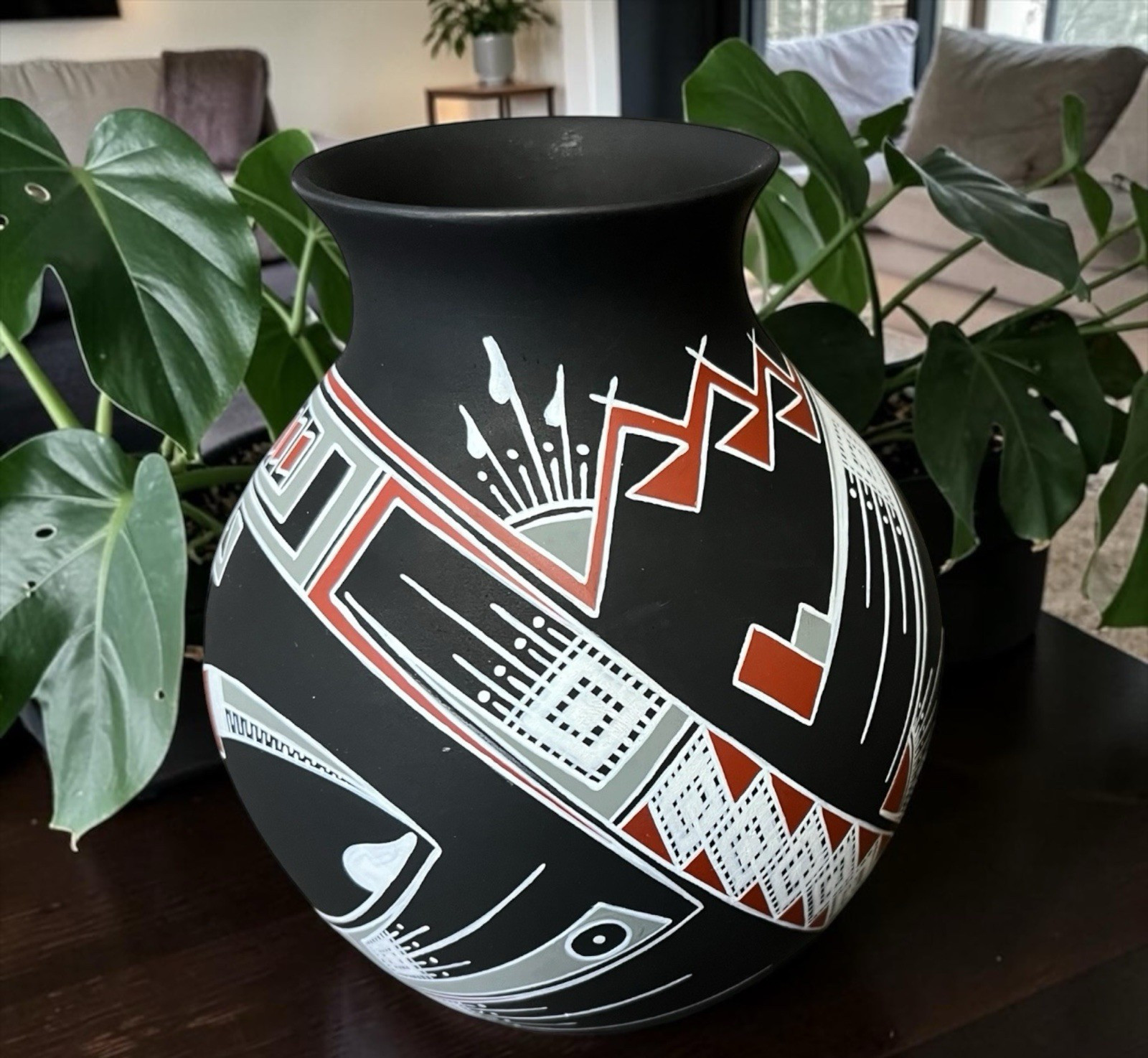 Mata Ortiz Pottery Jar Olla Vase Aide Gonzalez Red Black Labryinth Paquime Clay Mata Ortiz Pottery Jar Olla Vase Aide Gonzalez Red Black Labryinth Paquime Clay
