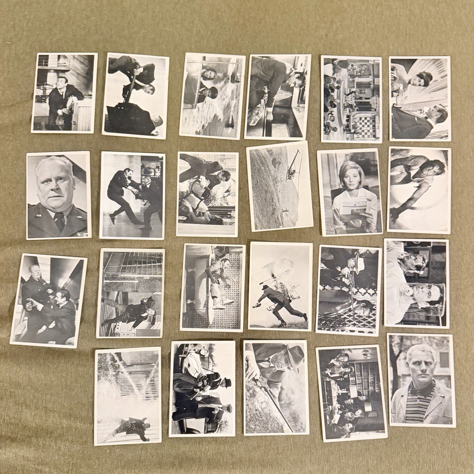 007 James Bond 1965 Lot Of 23