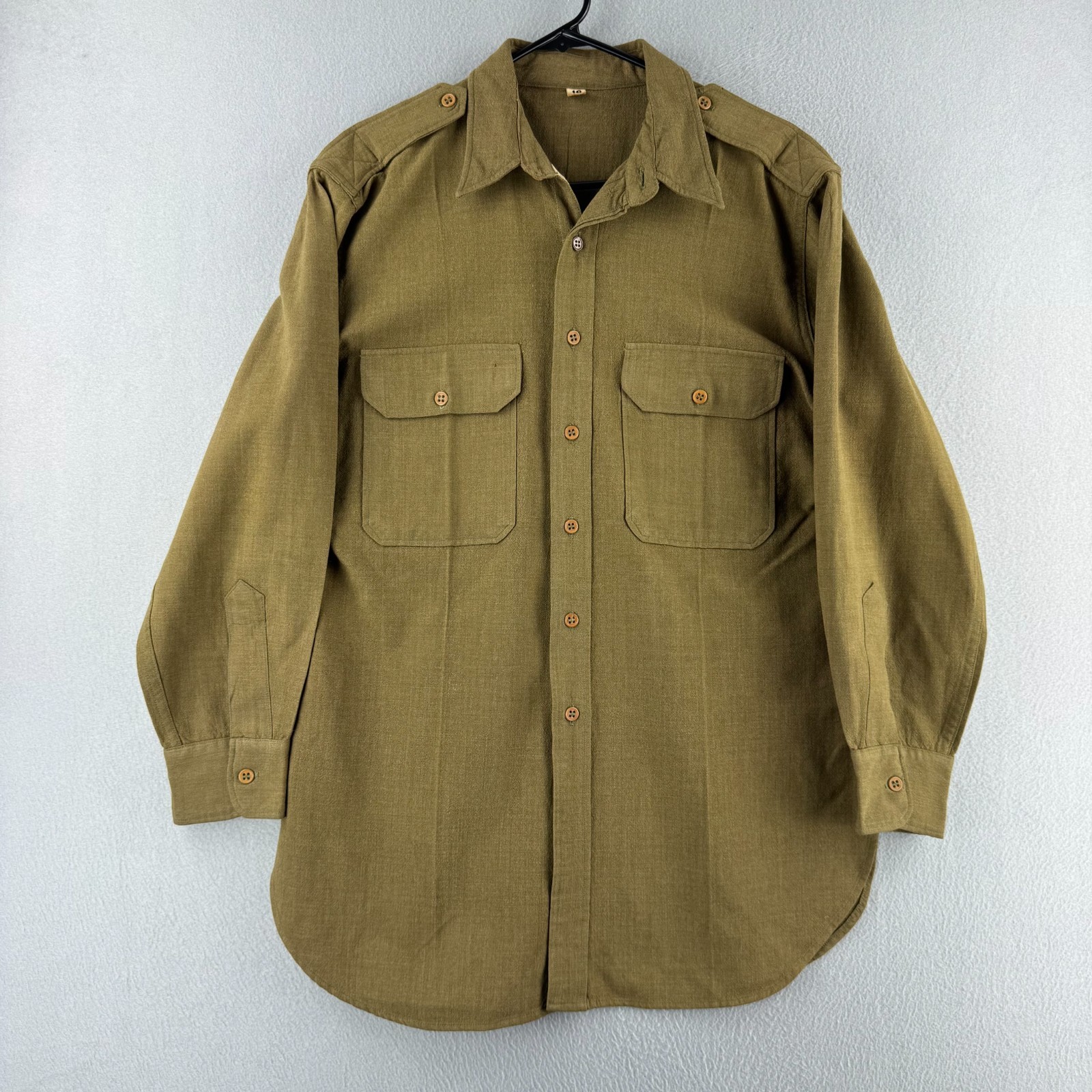 Vintage 40s WWII Field Shirt Mens 16 / 33 OD Wool Button Up Vintage 40s WWII Field Shirt Mens 16 / 33 OD Wool Button Up