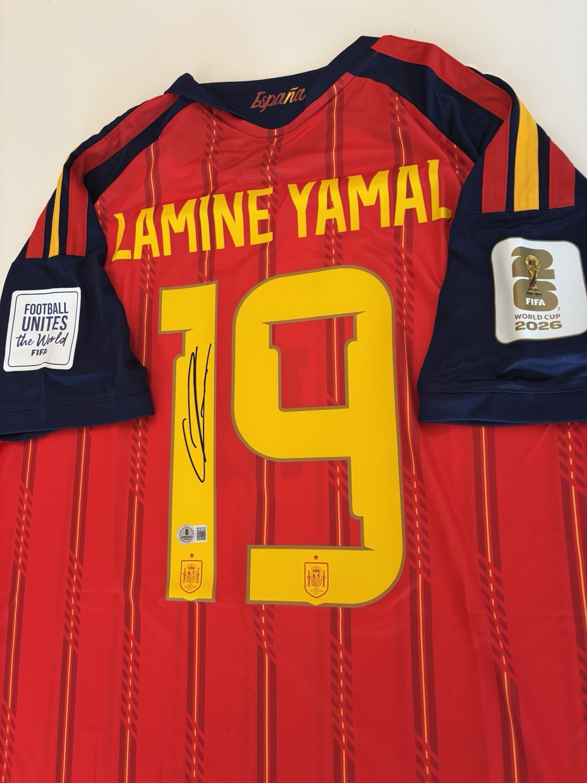 🔥⚽️ Lamine Yamal, Hand Signed Spain 2026 Home Jersey Beckett COA ⚽️🔥 🔥⚽️ Lamine Yamal, Hand Signed Spain 2026 Home Jersey Beckett COA ⚽️🔥