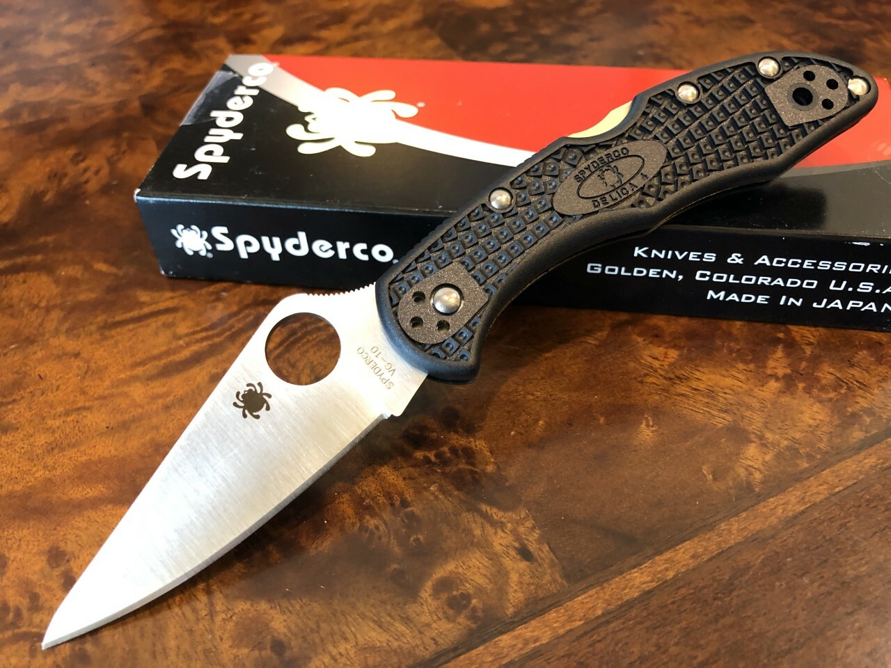 Spyderco Knife Delica 4 Flat Ground Black FRN Plain Edge VG-10 C11FPBK Spyderco Knife Delica 4 Flat Ground Black FRN Plain Edge VG-10 C11FPBK
