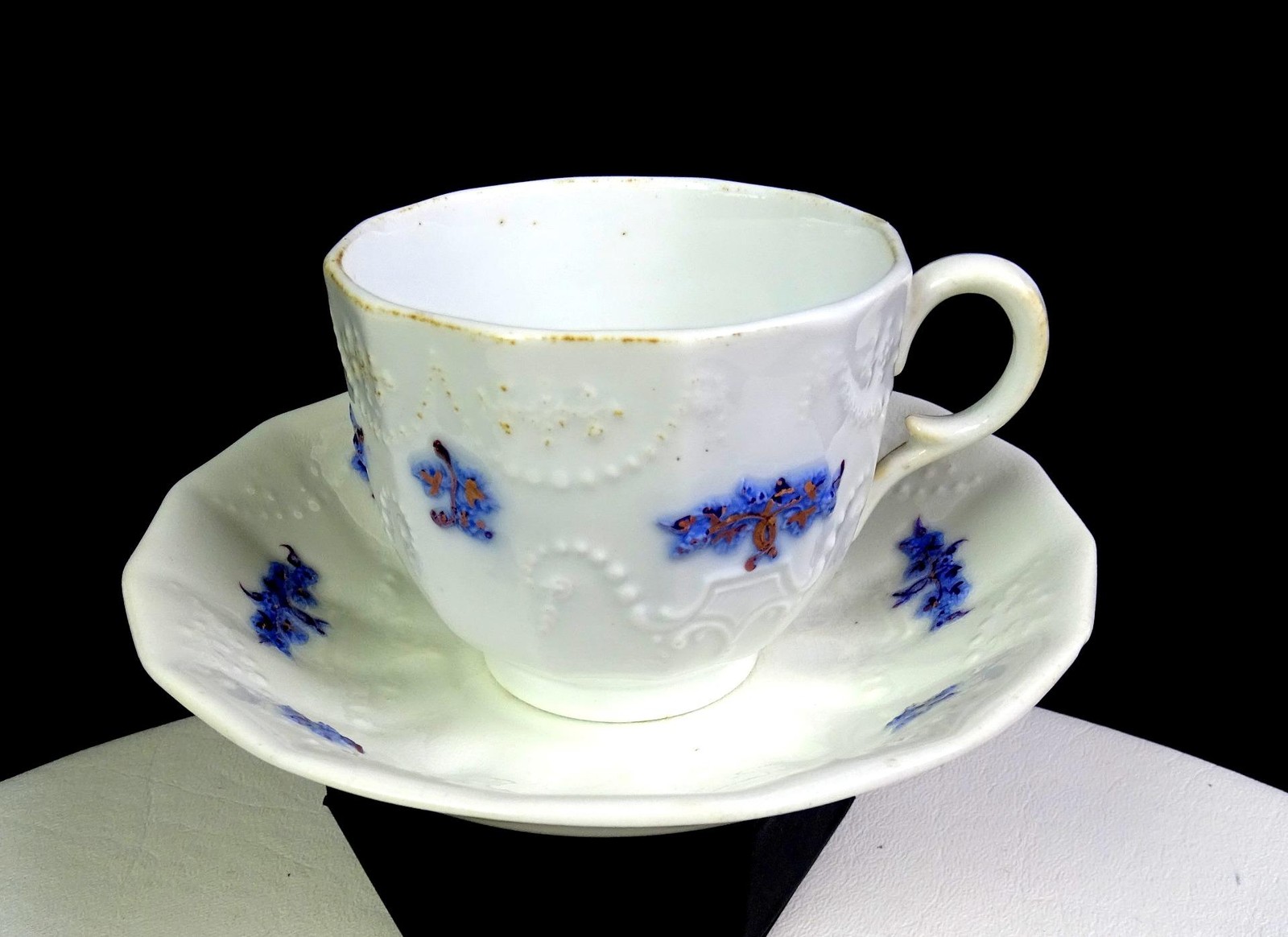 Adderley Porcelain Chelsea Blue Grapes Antique 2 3/4\