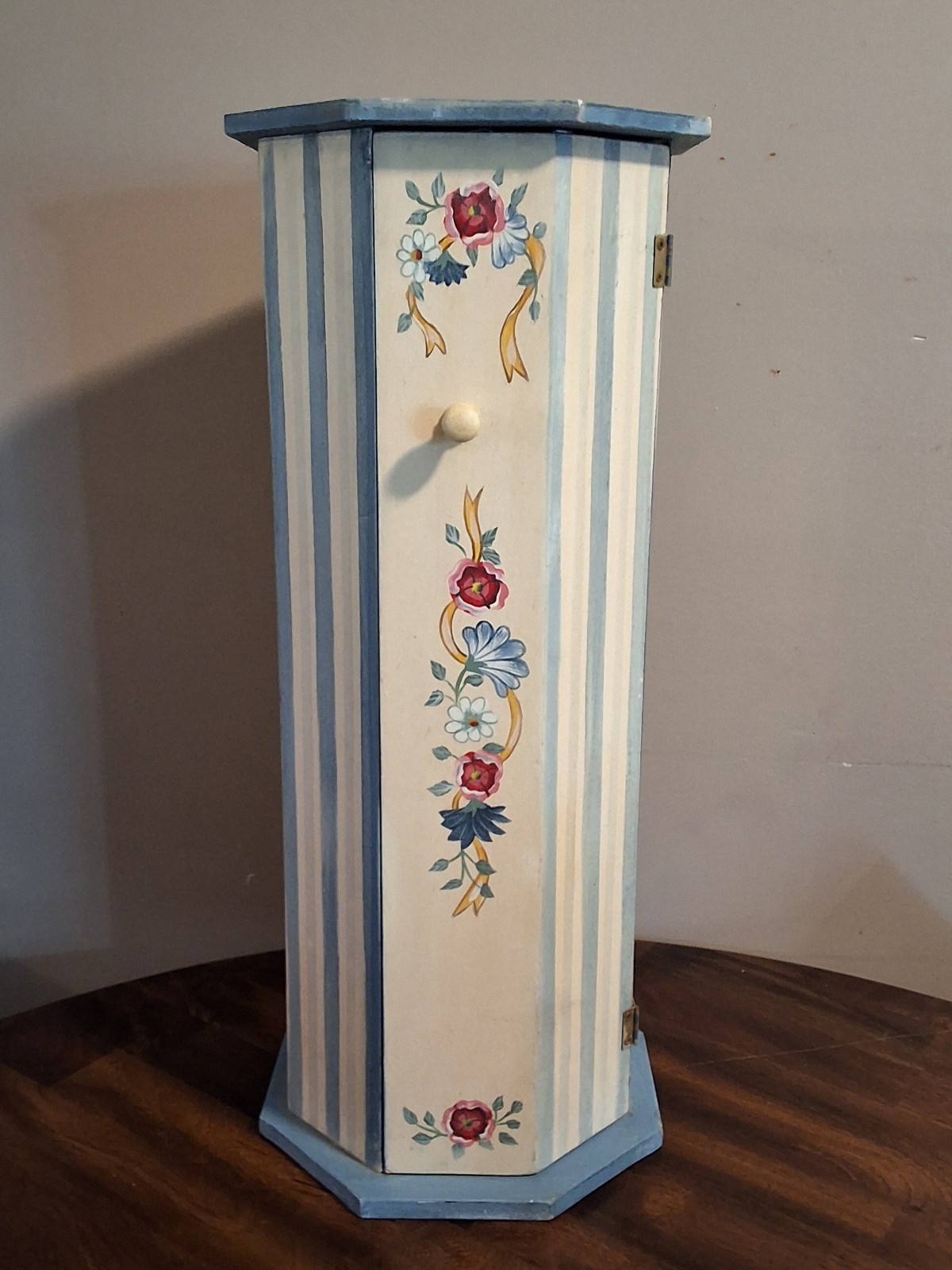 Vintage Hand-Painted Wooden Octagon Tower With Shelves Vintage Hand-Painted Wooden Octagon Tower With Shelves