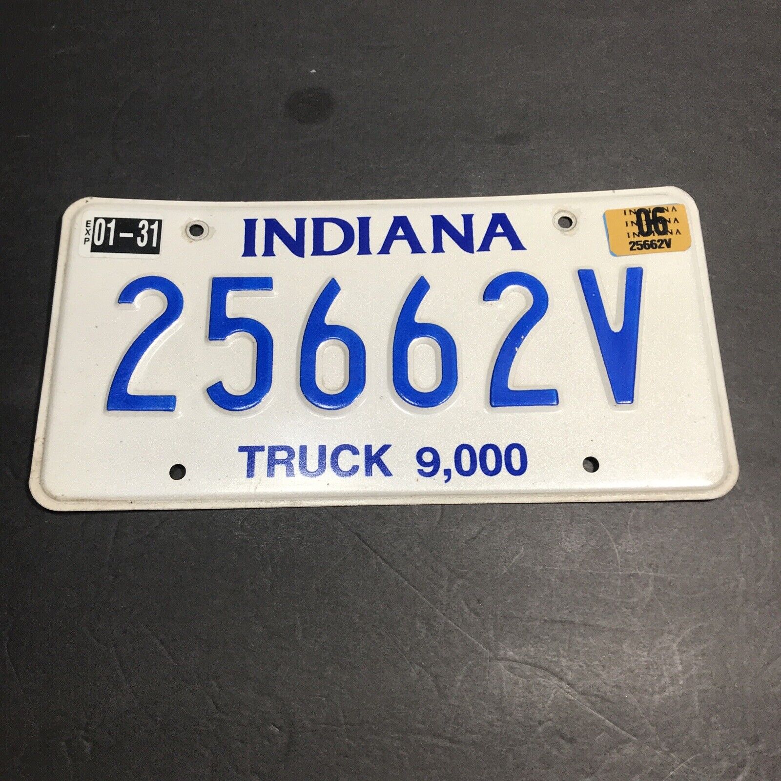 Indiana  2006 License Plate Truck 9,000 - 25662V