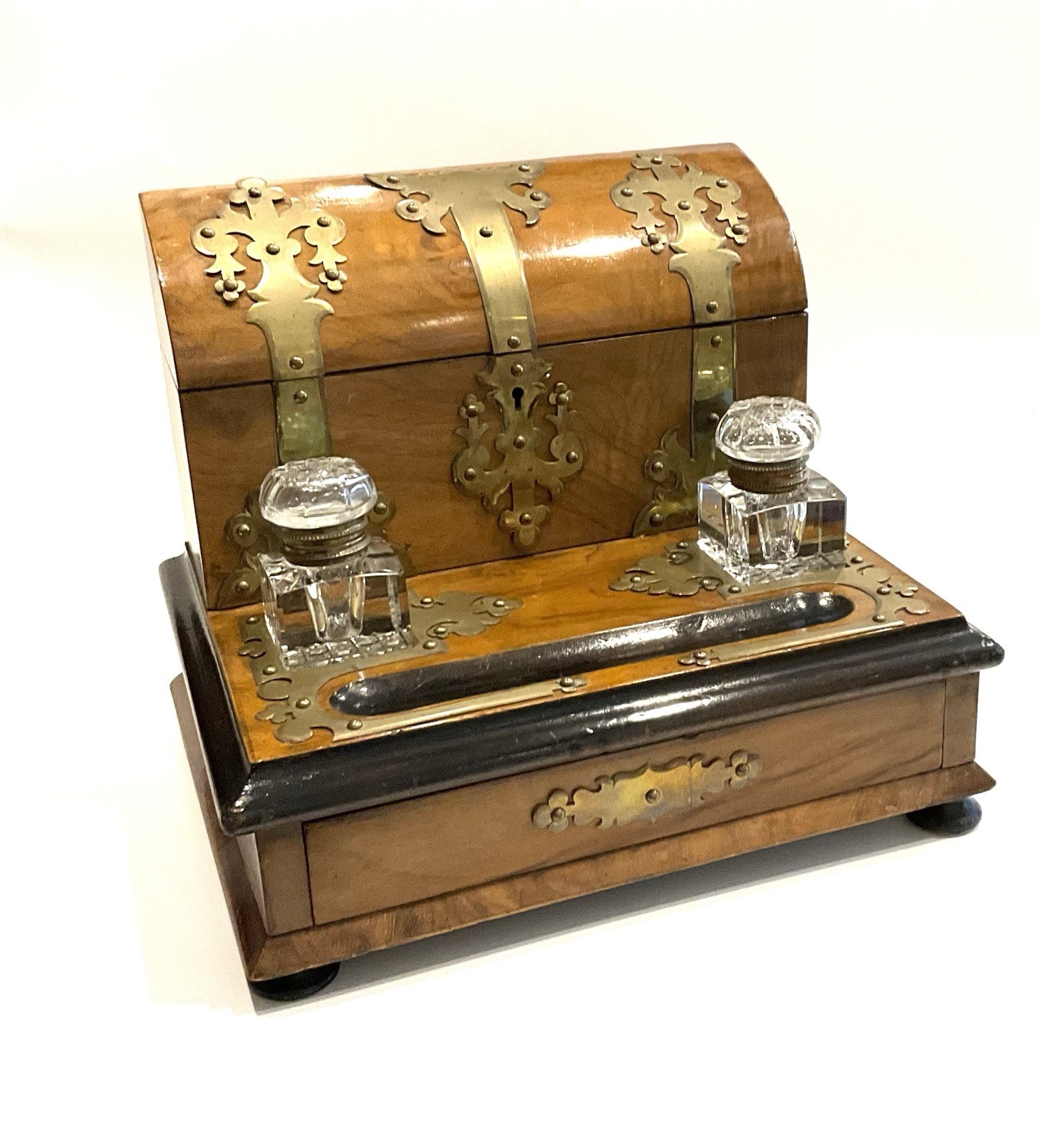 19thC Burr Walnut Wood Brass Studded Writing Stationary Box Cut Glass Inkwells 19thC Burr Walnut Wood Brass Studded Writing Stationary Box Cut Glass Inkwells