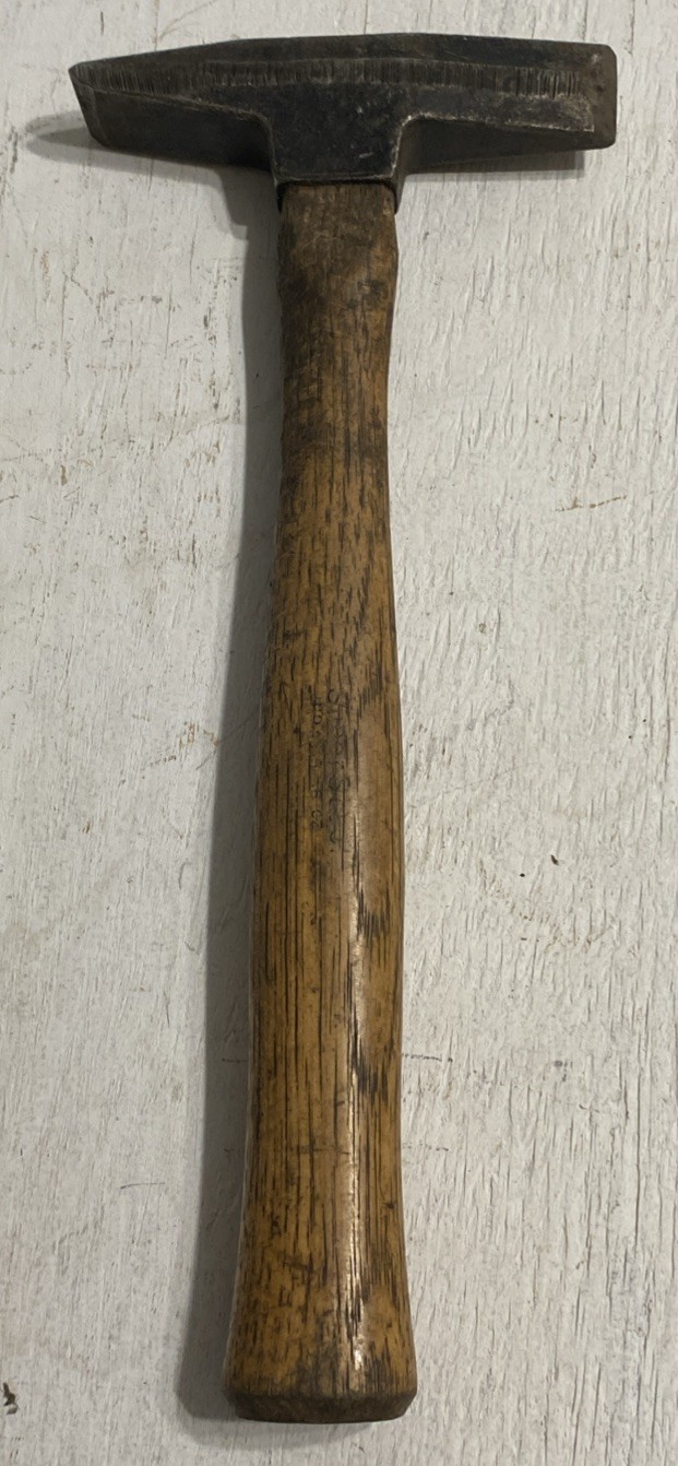 Vintage 16 oz Scaling / Chipping Hammer 13” Total Length Vintage 16 oz Scaling / Chipping Hammer 13” Total Length