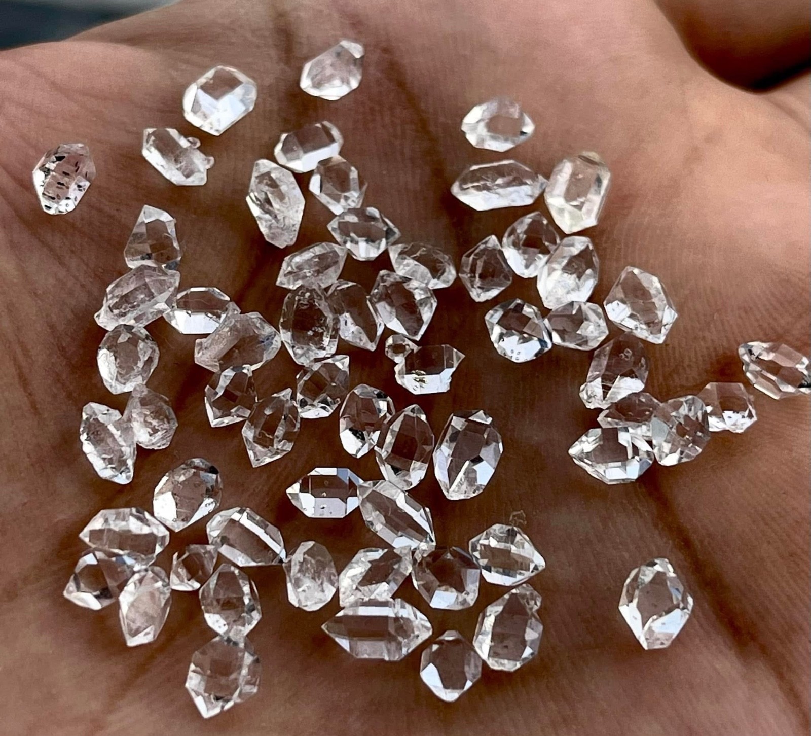 200 PCS Herkimer Diamond Quartz Crystal Lot @ Mineral Specimens 200 PCS Herkimer Diamond Quartz Crystal Lot @ Mineral Specimens