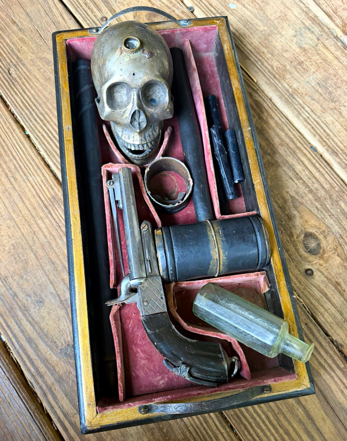 Vintage Gothic Vampire Hunting Kit – “The Lord’s Protection” London – Rare Curio Vintage Gothic Vampire Hunting Kit – “The Lord’s Protection” London – Rare Curio