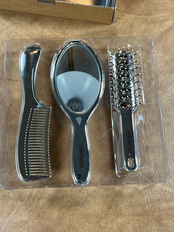 VTG 90's Vidal Sassoon Metallic Plastic 3 Piece Vanity Set Brush Comb Mirror VTG 90's Vidal Sassoon Metallic Plastic 3 Piece Vanity Set Brush Comb Mirror