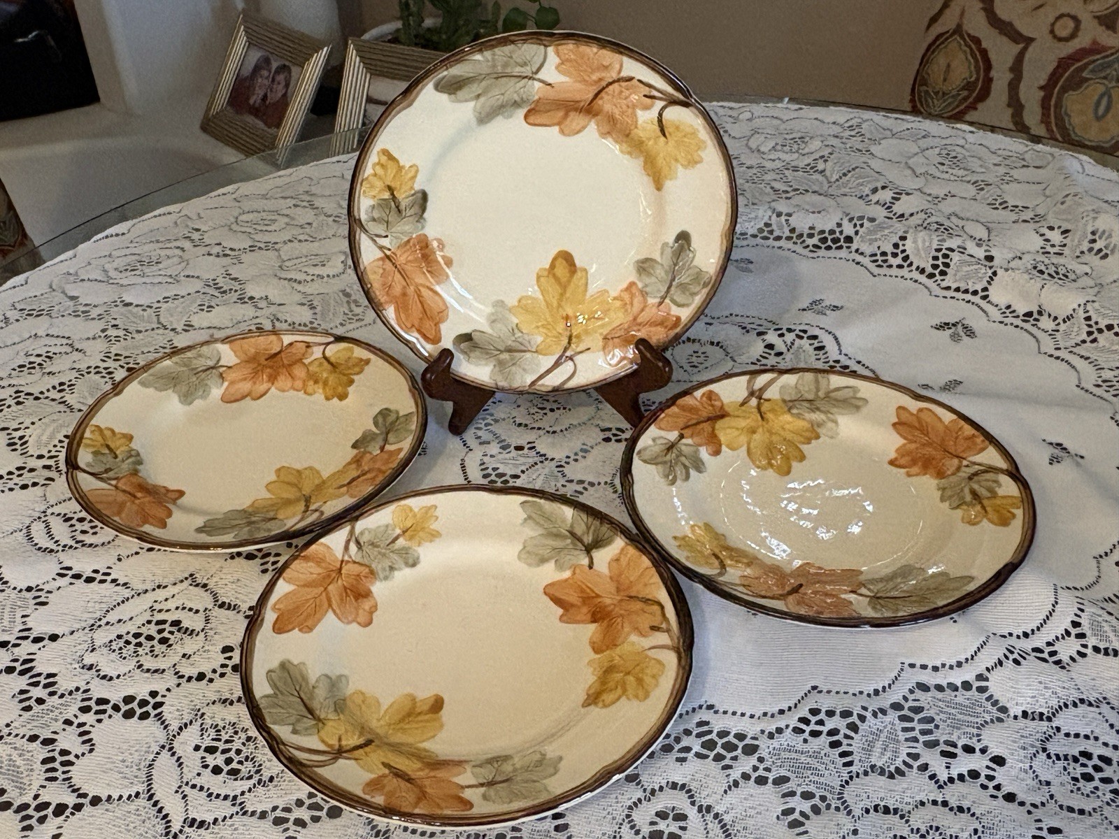 Set Of 4 Vintage Franciscan 🍁OCTOBER🍁Lunch Salad Dessert Plates 1970's USA Set Of 4 Vintage Franciscan 🍁OCTOBER🍁Lunch Salad Dessert Plates 1970's USA
