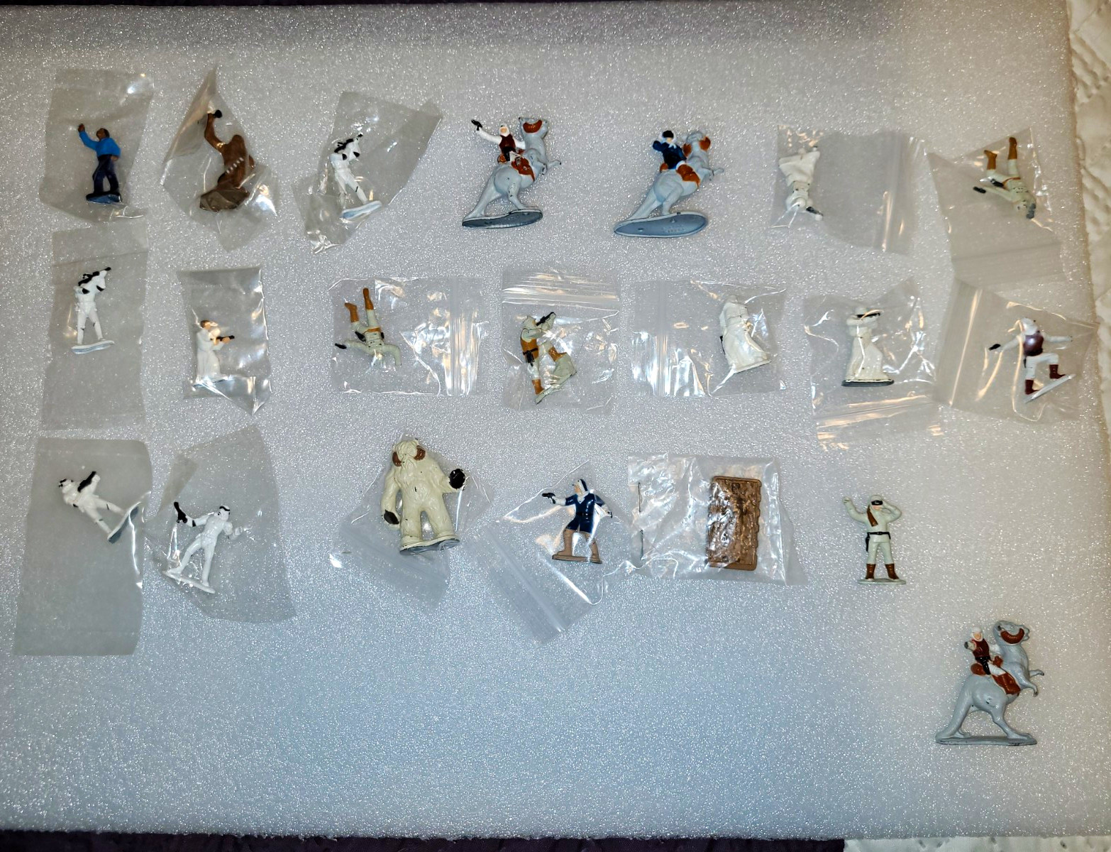 LOT OF 1982 STAR WARS MICRO COLLECTION FIGURES - DIE CAST - 7 NEW, 13 OPEN