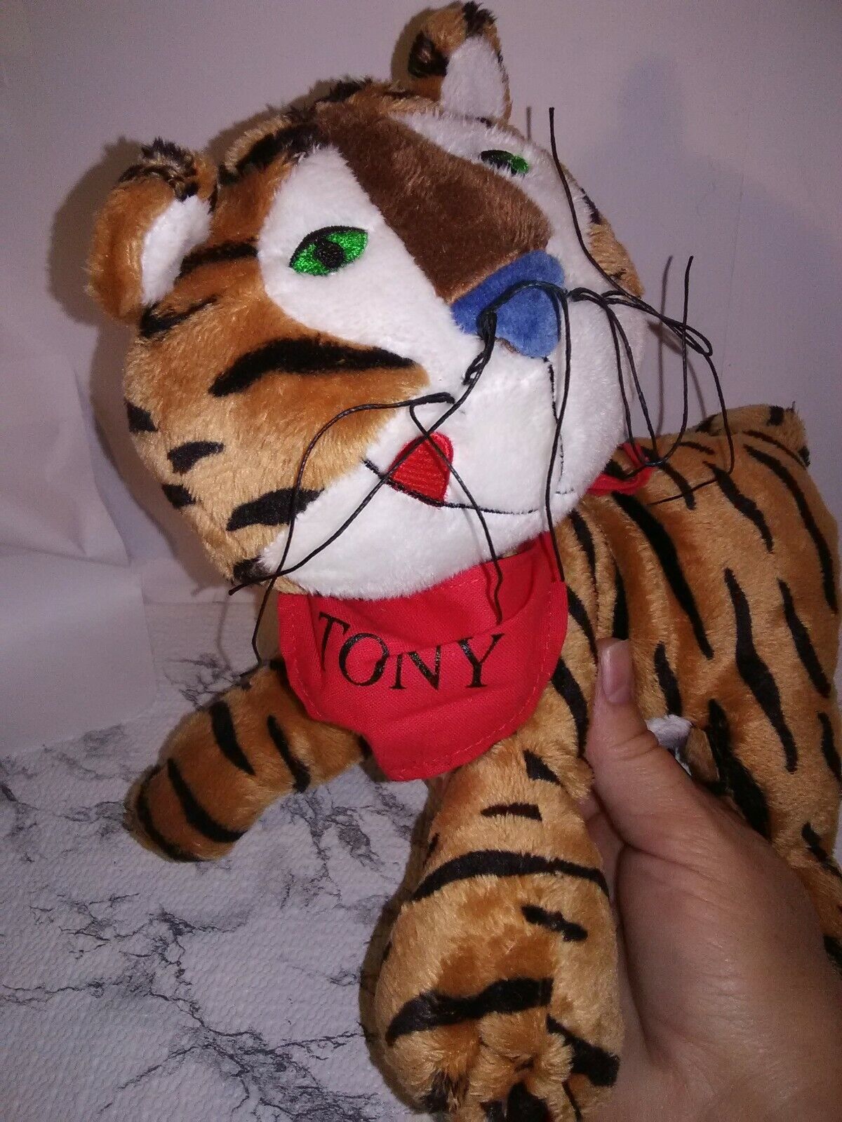 1998 Tony the Tiger Plush Stuffed Animal Kellogg\'s Cereal USA 10 in well used